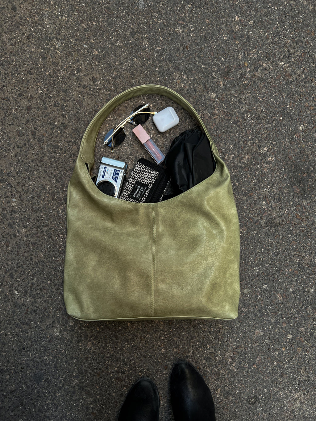 Hobo Bag in Pistachio
